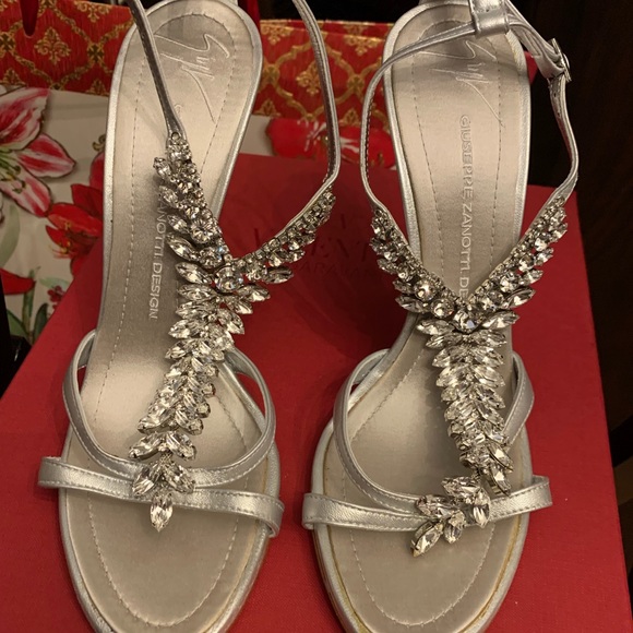 Giuseppe Zanotti Shoes - Giuseppe Zanotti Crystal Heels